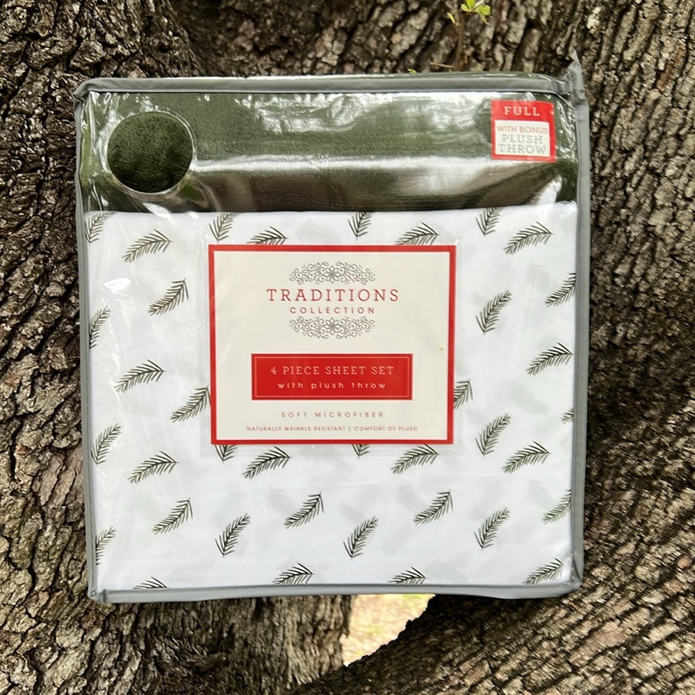 NWT Soft Microfiber 4 Piece Full Sheet Set